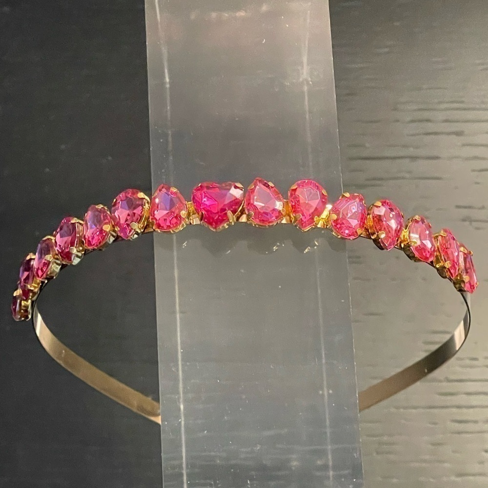 𝅺pink Heart Rhinestone Headband. - Picture 6 of 16